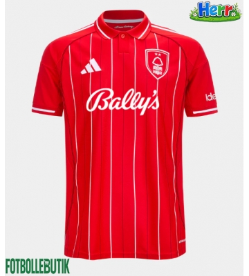 Nottingham Forest Hemmatröja 2025-26 Kortärmad